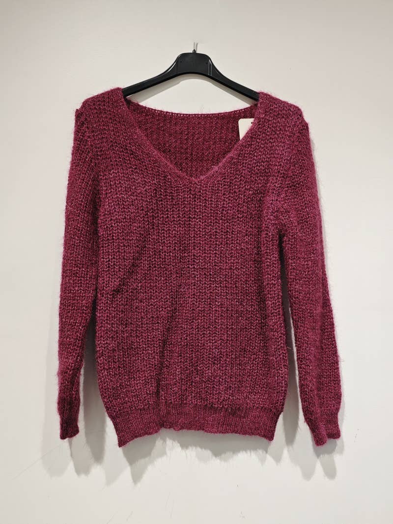 Lightweight V-Neck Knitted Sweater - Winter Collection 2026
