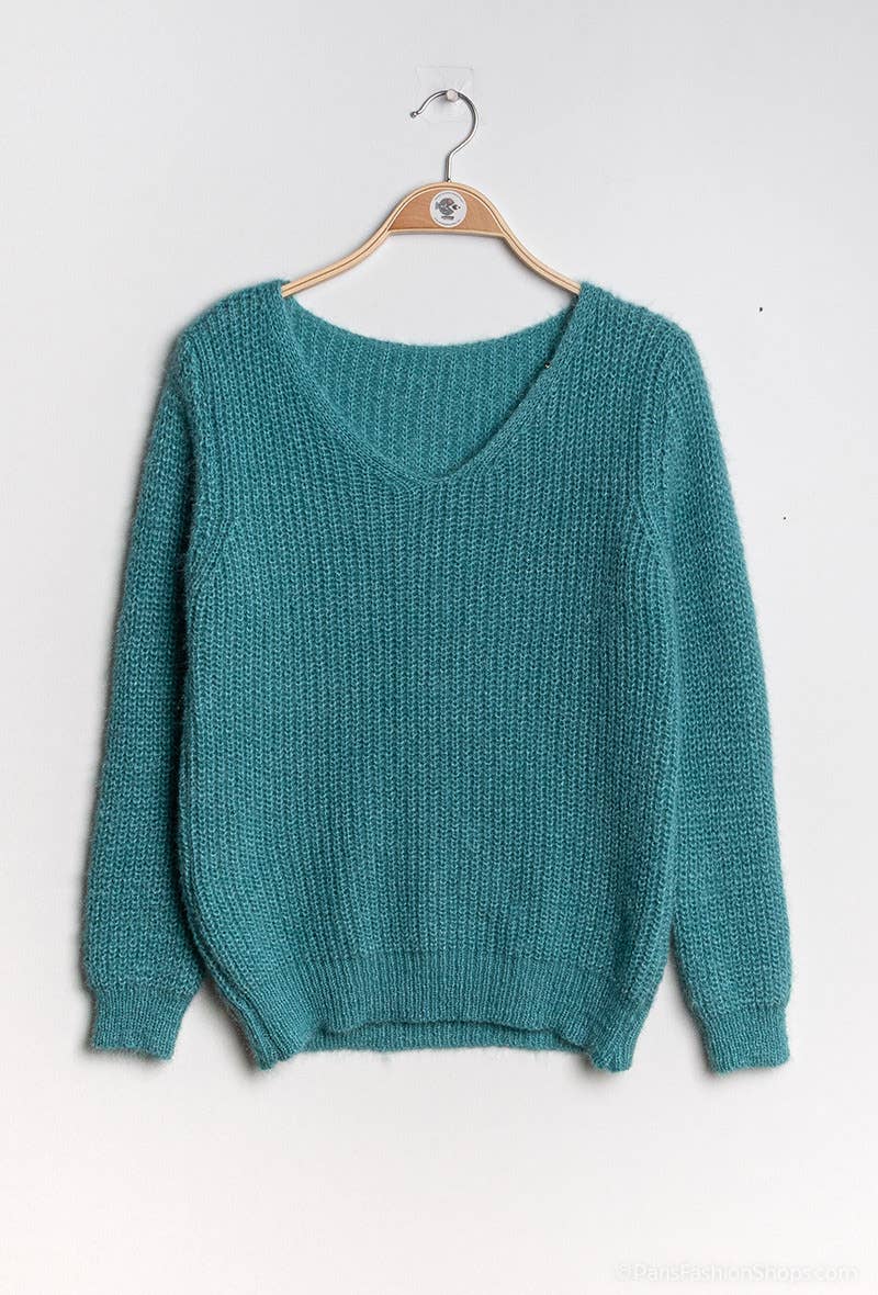 Lightweight V-Neck Knitted Sweater - Winter Collection 2026