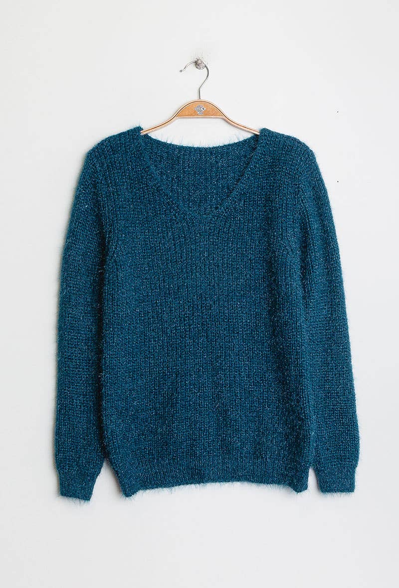 Lightweight V-Neck Knitted Sweater - Winter Collection 2026