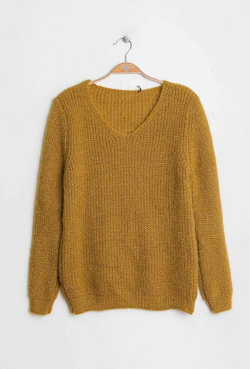 Lightweight V-Neck Knitted Sweater - Winter Collection 2026