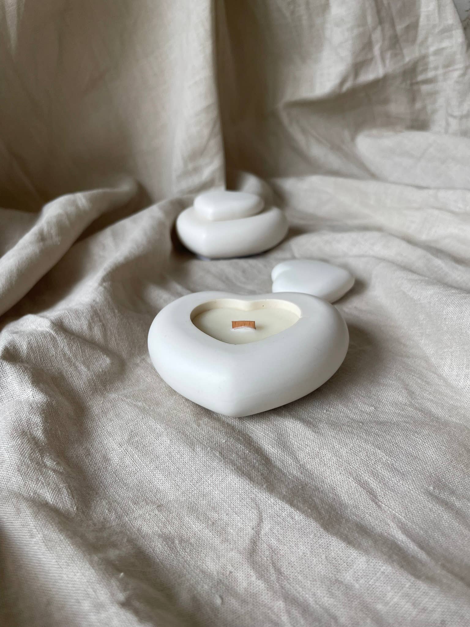 ‘Sweetheart’ soy‑wax scented candle.