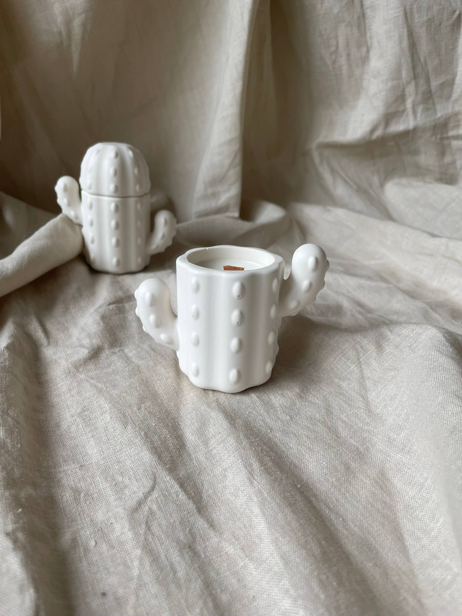 ‘Desert Bloom’ scented candle made from natural soy wax