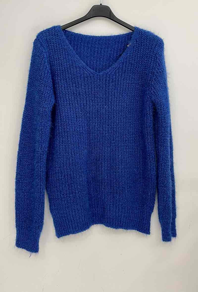 Lightweight V-Neck Knitted Sweater - Winter Collection 2026