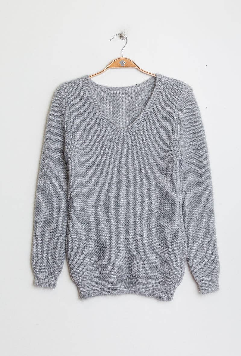 Lightweight V-Neck Knitted Sweater - Winter Collection 2026