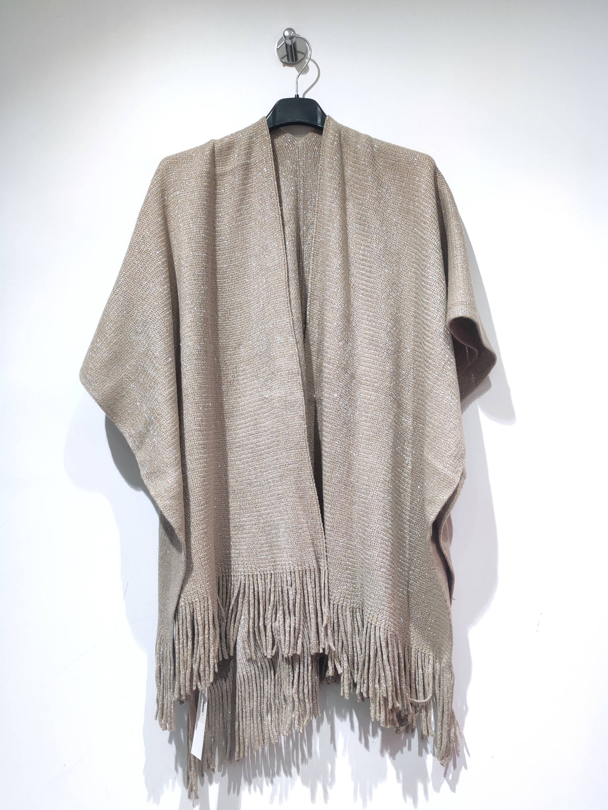 Shimmering Poncho – Winter Collection 2026