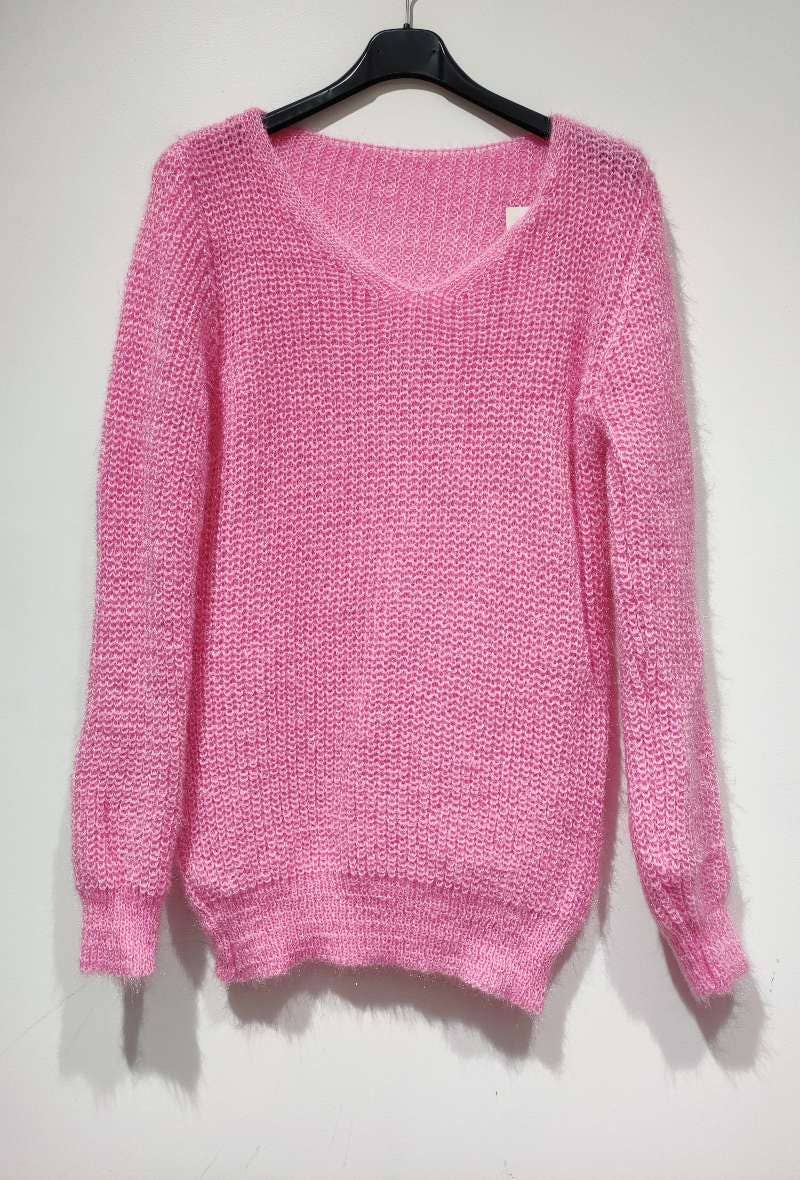 Lightweight V-Neck Knitted Sweater - Winter Collection 2026
