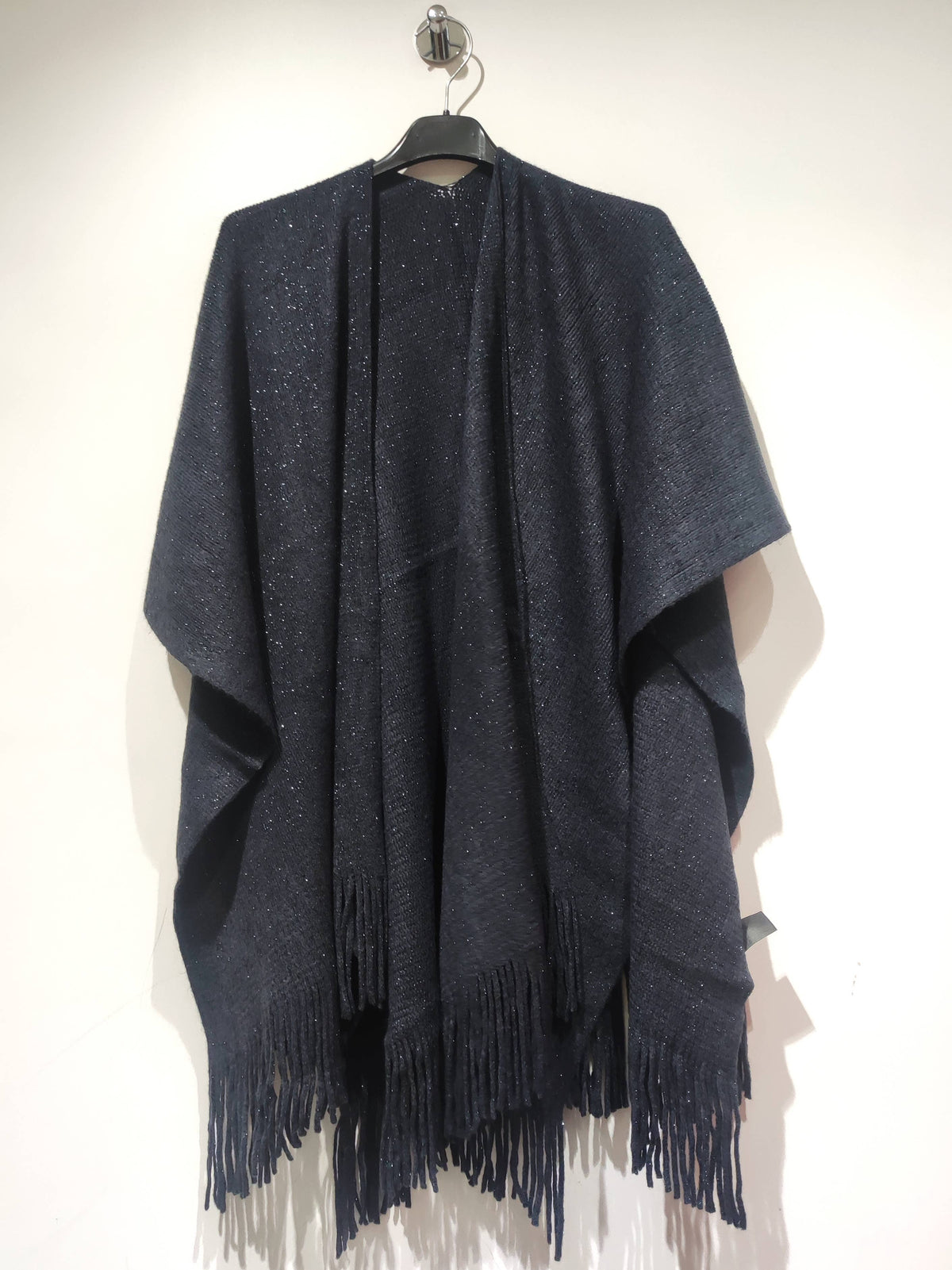 Shimmering Poncho – Winter Collection 2026