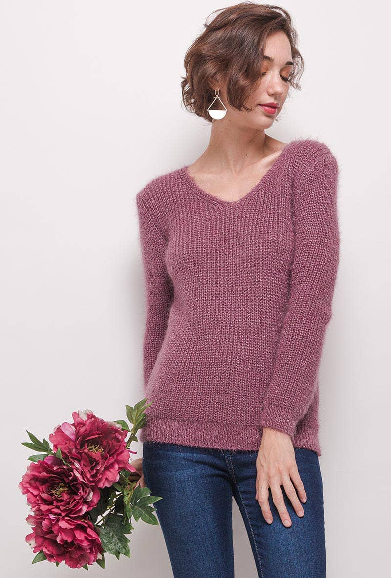 Lightweight V-Neck Knitted Sweater - Winter Collection 2026
